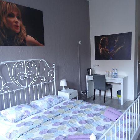 Mimosa Rooms Poznan Bagian luar foto